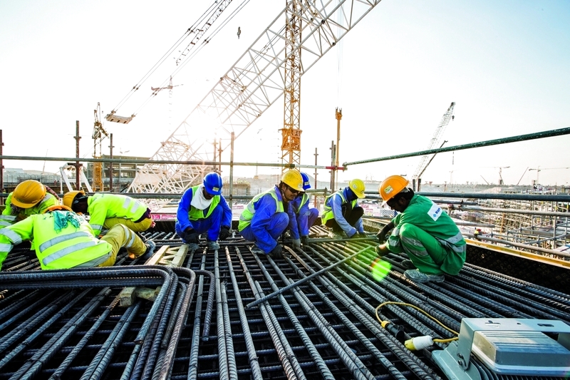 79.5 % من العمالة في دبي تدرك القوانين والواجبات