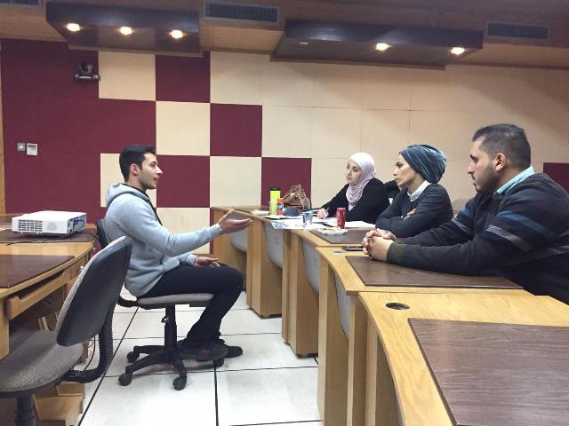 وفد من شركة Estarta يقابل طلبة “الشبكات وامن المعلومات” في عمان الاهلية للتوظيف
