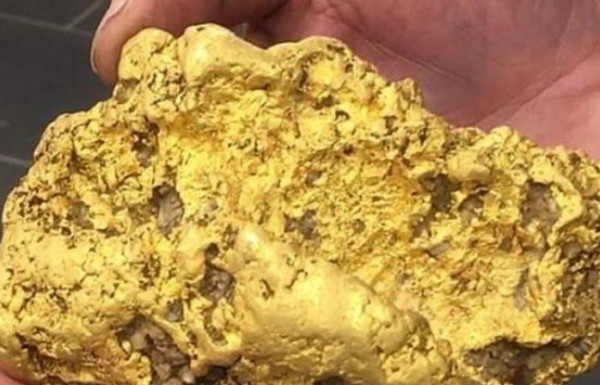بعد عقود من التأجيل.. مصر تبدأ تنقيباً عالمياً عن الذهب