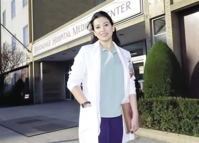 الصحافة الأمريكية تصف طبيبة مصرية بـ«البطلة»