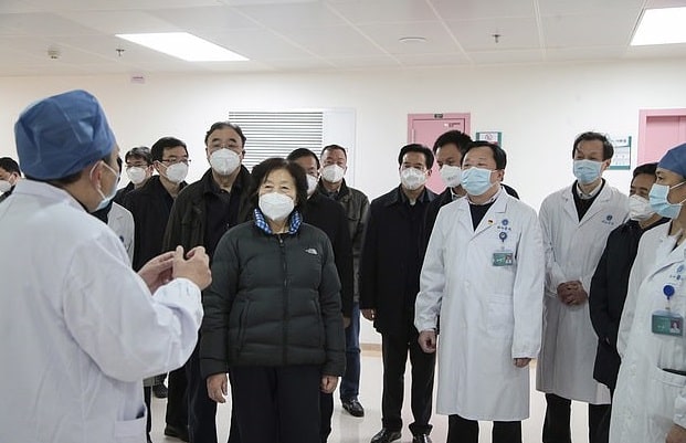 الصين تستعد لإعلان انتصارها على فيروس كورونا القاتل