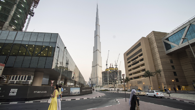 دبي والسعودية تبحثان خيارات تمويل وسط تداعيات فيروس كورونا