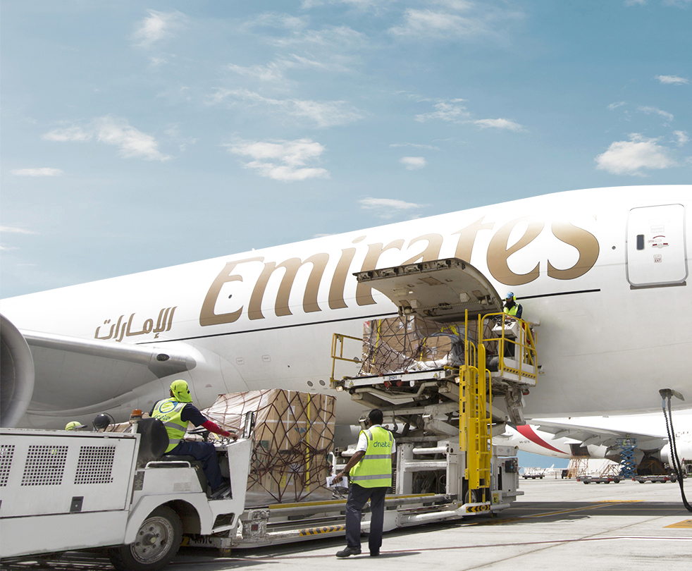 بريد الإمارات يفتتح مركزاً جديداً للعمليات الدولية في مطار دبي