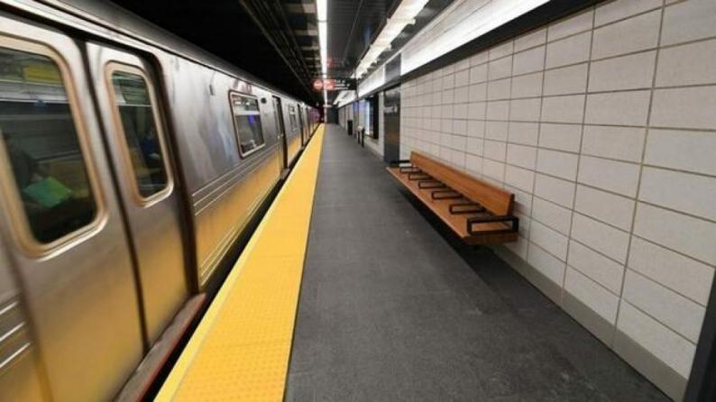 مترو نيويورك يوقف رحلاته بسبب كورونا