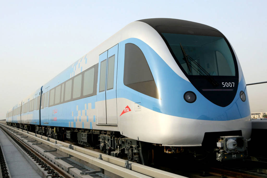 ضوابط وقائية جديدة لمستخدمي مترو دبي للحد من انتشار كورونا