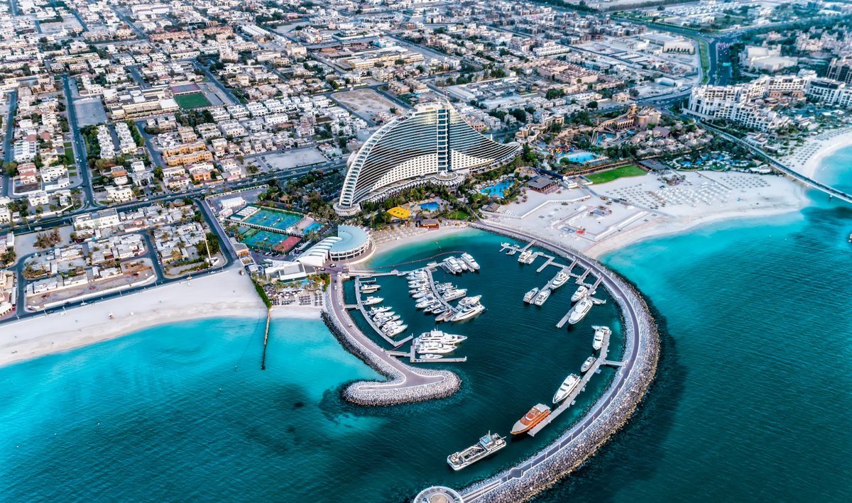 دبي تعيد فتح أحد أبرز المرافق الترفيهية