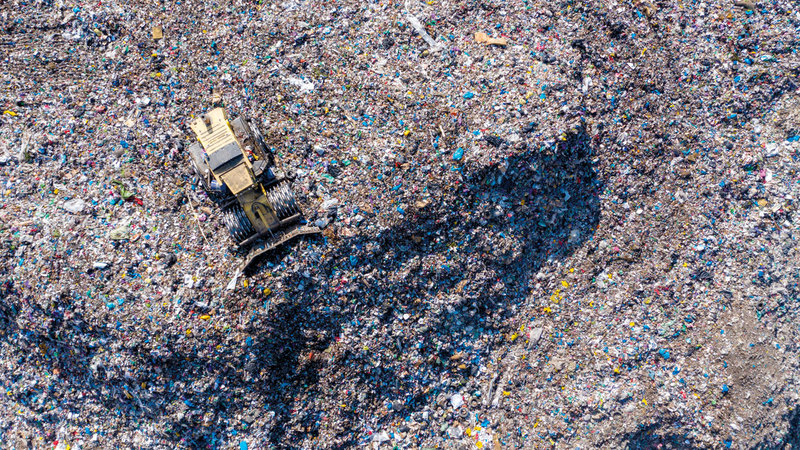 النفايات.. مشكلة بلا حلول تهدّد العالم