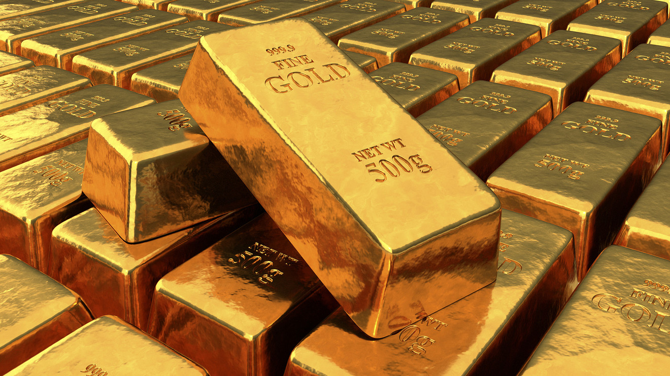 الذهب يقبع في نطاق ضيق بفعل حذر إزاء التحفيز الأمريكي