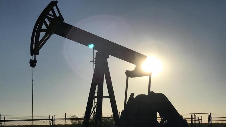 عودة اسعار النفط الى الانخفاض من جديد