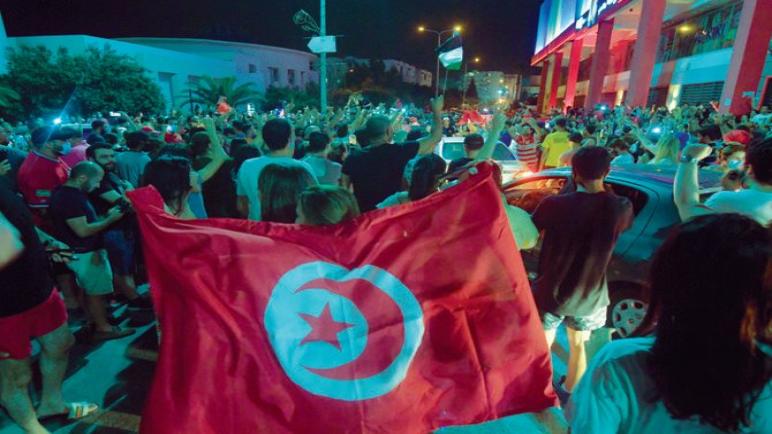 لماذا وقع التونسيون في عين عاصفة كورونا