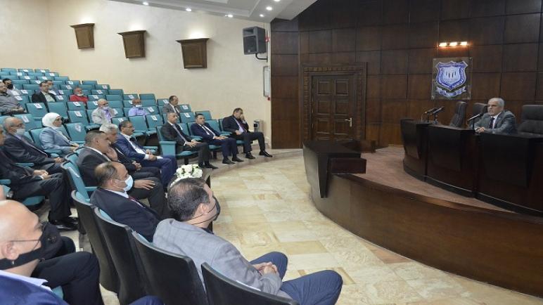 أ.د. ساري حمدان يبدأ لقاءاته مع أعضاء الهيئة التدريسية في مختلف كليات عمان الاهلية