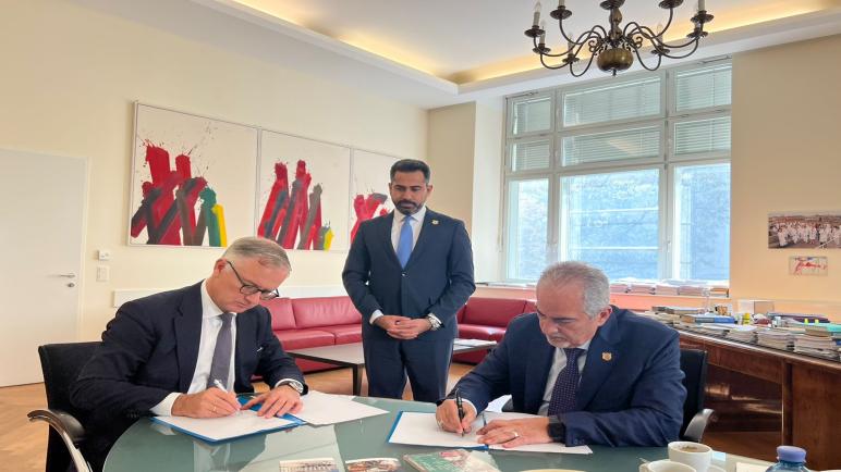 اتفاقية تعاون بين عمان الأهلية وجامعة فيينا الطبية