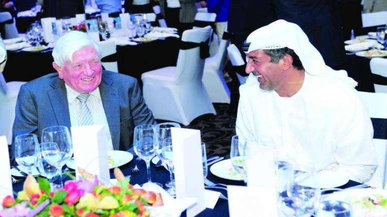 مجموعة الإمارات تنعى فلاناغان نائب الرئيس سابقاً