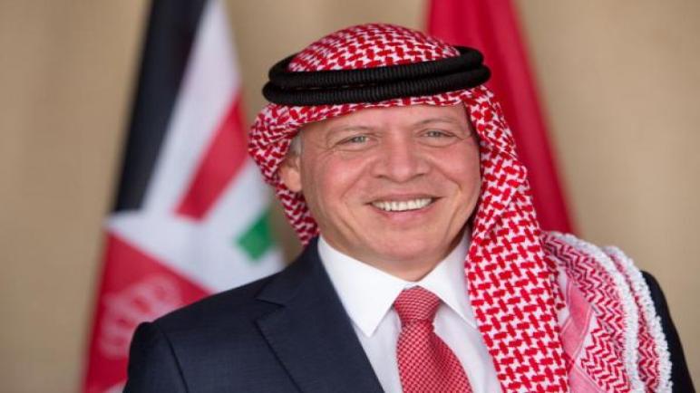 عمان الاهلية تهنئ بعودة جلالة الملك سالماً معافى لأرض الوطن