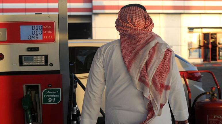 السعودية اسعار للبنزين مع وصول النفط إلى أعلى مستوياته في عدة سنوات