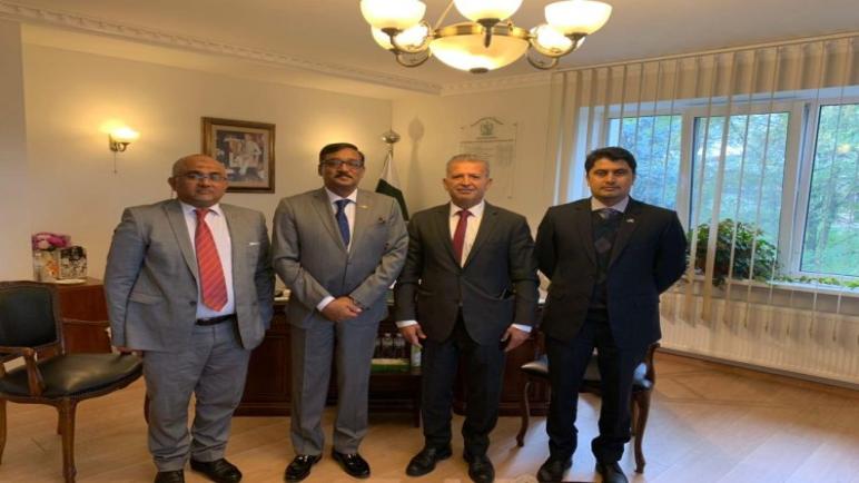 رئيس الرابطة الأوكرانية العربية لرجال الأعمال والمستثمرين يلتقي السفير الباكستاني في اوكرانيا