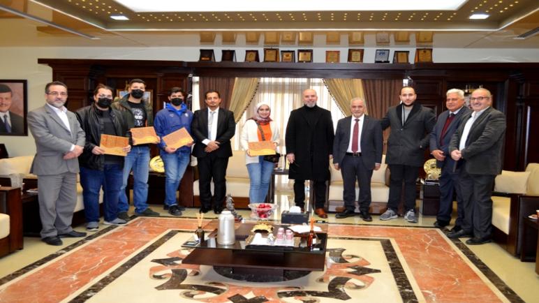 رئيس عمان الأهلية يكرم المشاركين في مسابقة (التقط العلم CTFJO 2021) للأمن السيبراني