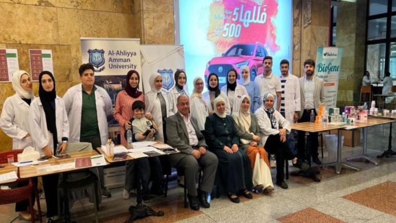 العلوم الطبية المساندة في عمان الاهلية تستضيف المدير الاقليمي للجمعية الكيميائية الامريكية