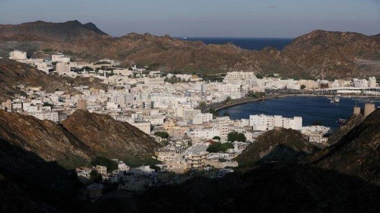 عمان تمنح المستثمرين الأجانب إقامة لمدة 10 سنوات